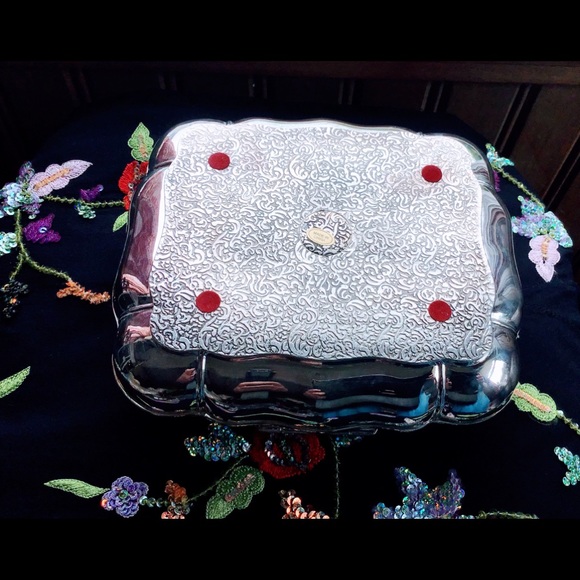 Gifts 🎁 NWT/BOXED~ SILVER PLATED JEWELRY BOX, RED VELVET LINING - Picture 4 of 4